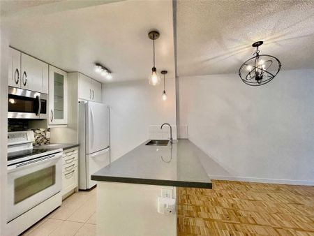 For Lease - 22 Shallmar Boulevard Unit# 206, Toronto, Ontario - Photo 3