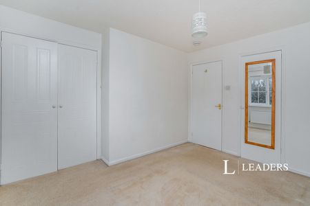 2 bedroom house to rent Leander Drive, Gosport, PO12 - Photo 3