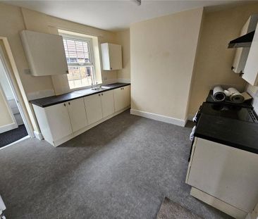 3 bedroom terraced house to rent - Photo 5