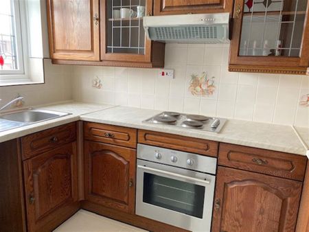 2 bedroom apartment to rent - Photo 3