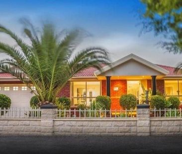 Sophisticated Living - Photo 4