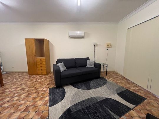 Tamworth Furnished Accommodation East - Photo 1