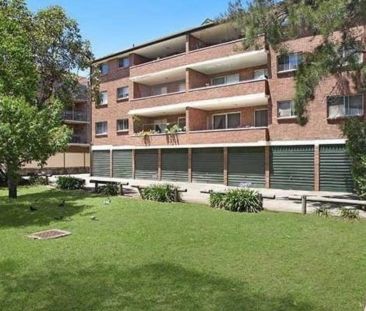 Comfortable & Inviting 2-Bedroom Home in Parramatta's River Precinct - Photo 5