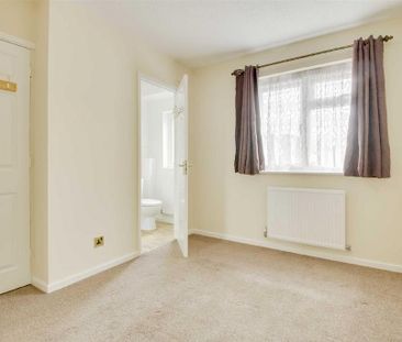 2 bedroom semi-detached house to rent - Photo 4