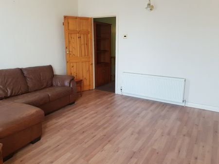 4 Bed Terraced House, Holland Road, E15 - Photo 2