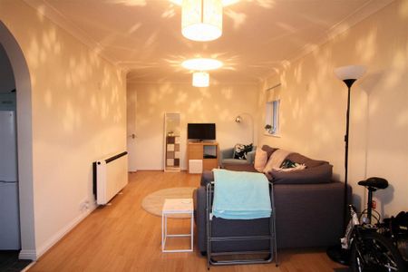 1 bedroom apartment to rent - Photo 2