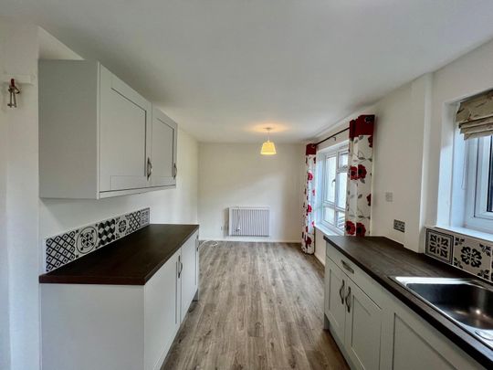 2 bedroom semi-detached house to rent - Photo 1