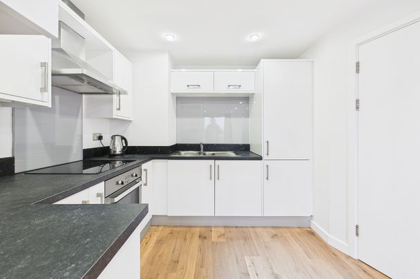 113 Shire House Napier Street, S11 - Photo 1