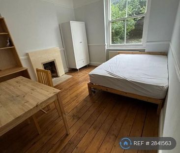 1 bedroom in a flat share to rent - Photo 4
