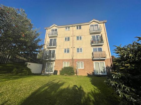 2 bedroom flat to rent - Photo 4
