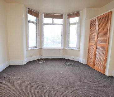 Apartment Available Arranging tenancy - Photo 2
