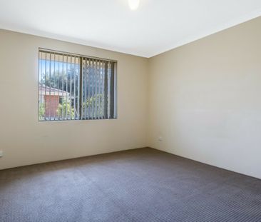 Villa in Prime Dianella Location - Photo 4