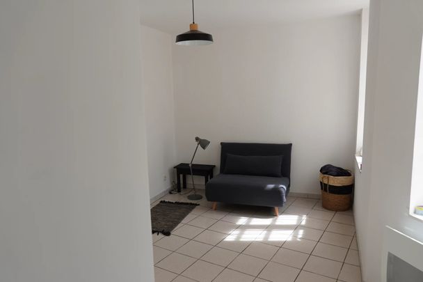Location Appartement 2 pièces 37m² L ISLE JOURDAIN 32600 - Photo 1