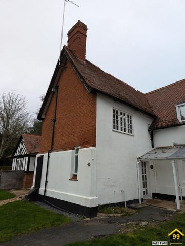 2 bedroom semi-detached house to rent - Photo 3