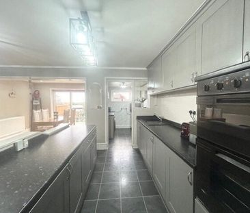 Highfield Road, Romford, RM5 3AW, Property for rent - Photo 5