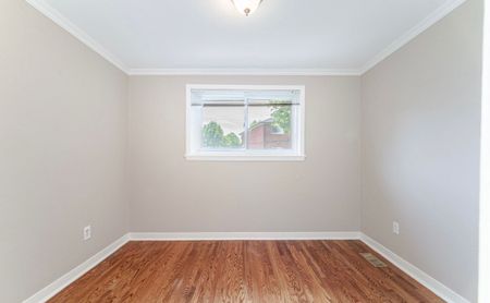 For Lease - 43 Grange Drive, Brampton, Ontario - Photo 2