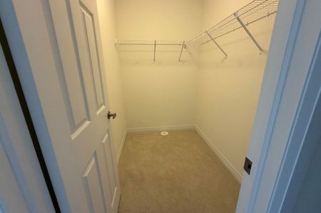 For Lease - 29 Pogie Drive, Welland, Ontario - Photo 2