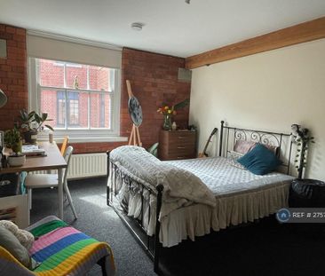 1 bedroom in a flat share to rent - Photo 4