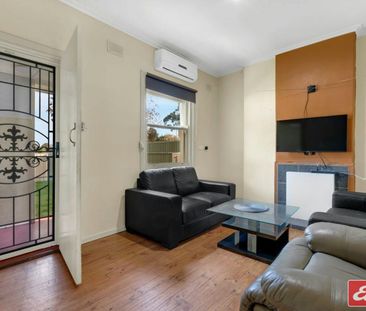 Neat and Tidy Home, 5x Split Systems! - Photo 1
