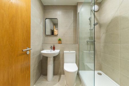 Monday Crescent, City Centre, Newcastle Upon Tyne - Photo 2