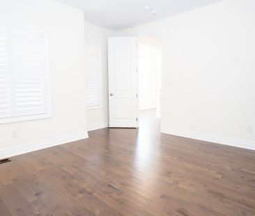 For Lease - 75 Merlin Street, Oakville, Ontario - Photo 1