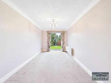 4 bedroom detached house to rent - Photo 3
