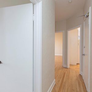 3 CH - 1 SDB - Montréal - $2,295 /mo - Photo 3