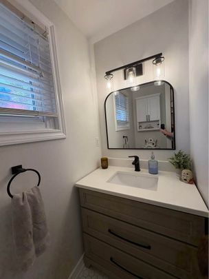 For Lease - 1074 Willowdale Avenue, Oshawa, Ontario - Photo 1