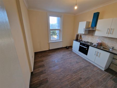 Charminster Road, Bournemouth - Photo 4