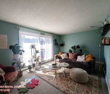 TOP FLOOR 1 BEDROOM, 1 BATH CONDO WITH IN-SUITE LAUNDRY IN THE COMM... - Photo 6