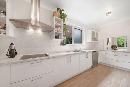 Cosmopolitan City Living With Space And Elegance - Photo 4