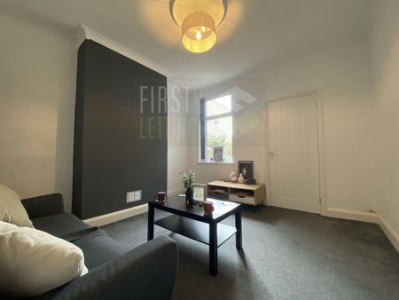 3 bedroom terraced house to rent - Photo 2