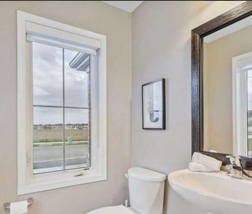 For Lease - 2 Stedford Crescent, Brampton, Ontario - Photo 4