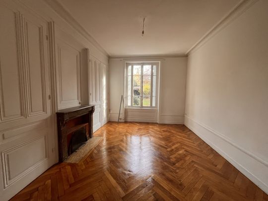Location Maison 7 pièces 166m² LYON 3ème - Photo 1