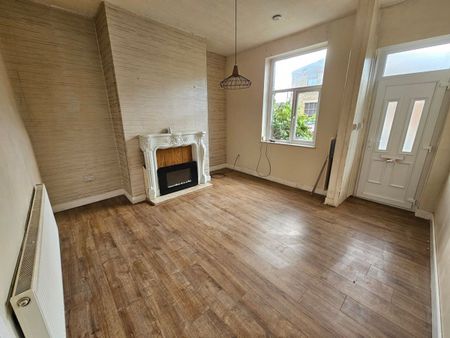 Pilsworth Road, Heywood - Photo 3