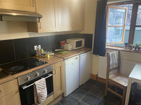 Johnny Ball Lane, Bristol - Photo 5