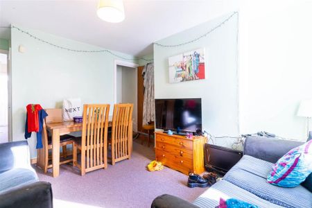 4 bedroom house to rent - Photo 2