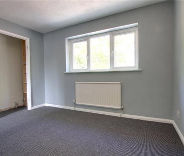 3 bedroom end of terrace house to rent - Photo 5