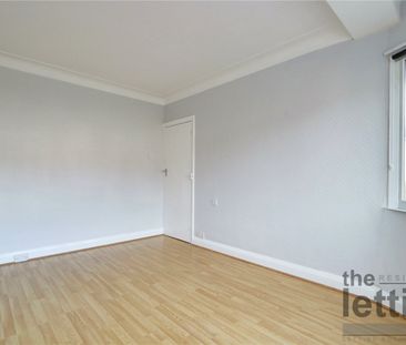 Hampden Way, London, Greater London, N14 7LY - Photo 4