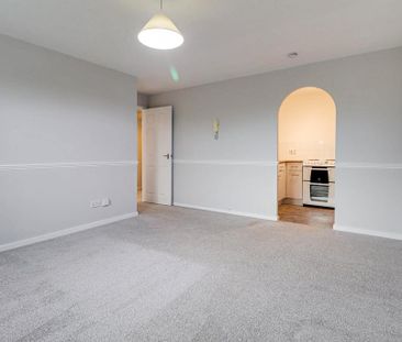 1 bedroom flat to rent - Photo 6