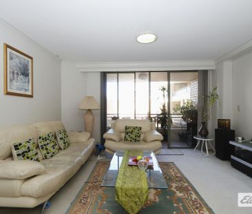 Spacious 2 Bedroom Apartment - Photo 6