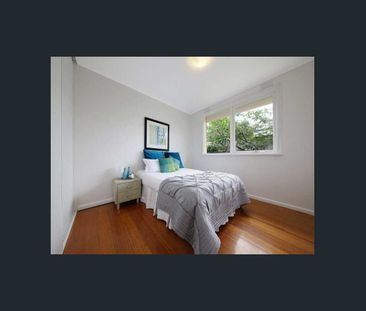 Stunning Living By The Park - Photo 3