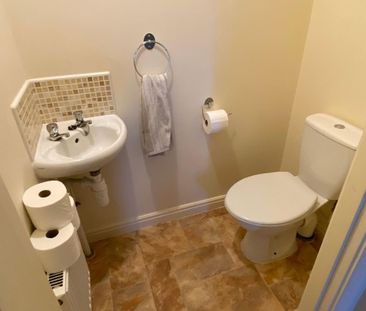 3 bedroom semi-detached house to rent - Photo 6