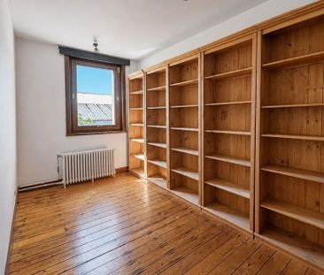 🏡 À LOUER – SPACIEUSE MAISON 5 CHAMBRES AVEC JARDIN 📍 À seulement 60 mètres de l’École européenne de Laeken - Photo 2