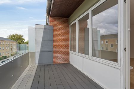 Nyrenoveret, stor 3 vær lejlighed med privat altan på øverste etage - Foto 5