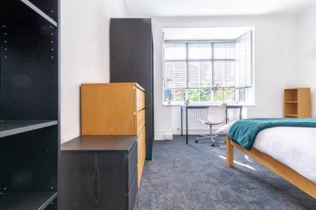 3 bedroom terraced house to rent - Photo 5