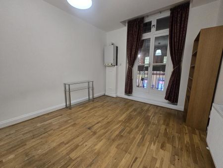 1 bedroom flat to rent - Photo 2
