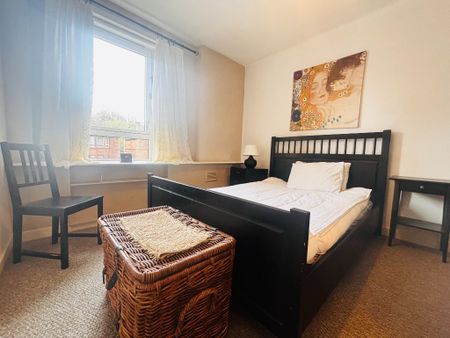 Dumbarton Road, 2/1, Glasgow, Scotstoun, G14 9YD - Photo 4