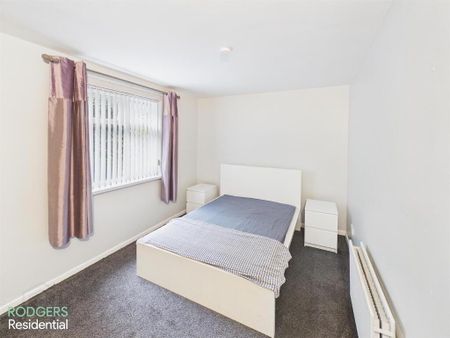 8a Davarr Avenue, Dundonald, Belfast, BT16 2NS - Photo 3