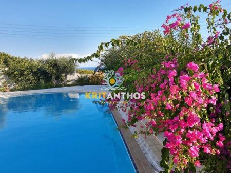 Βίλλα τριών επιπέδων στον Πρίνο - Φωτογραφία 5